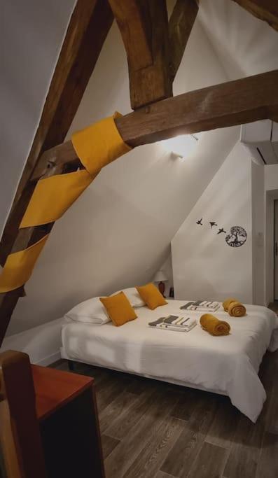 Grand Gite - Le Saint-Chrirtophe Châteauroux Екстериор снимка